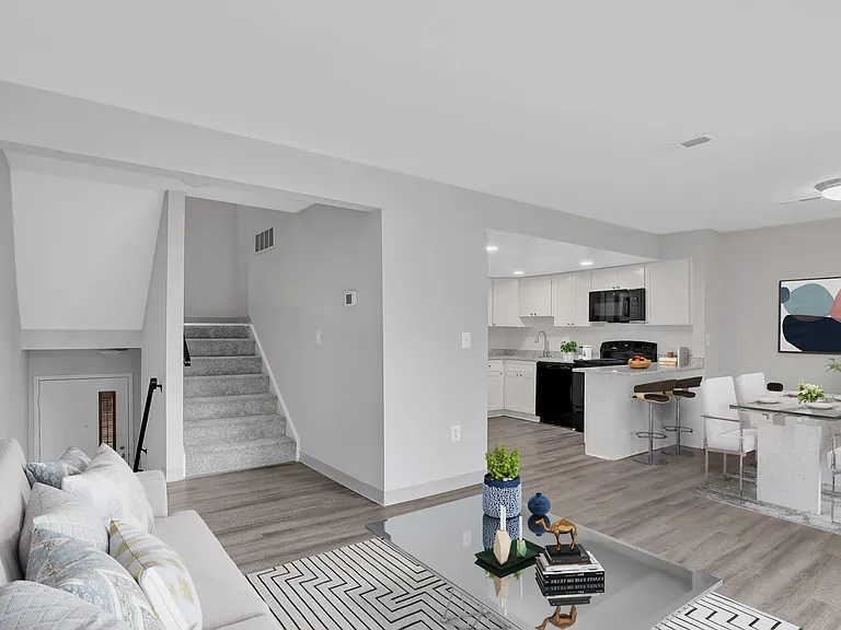 Regency Club Townhomes & Apartments — Photo 11