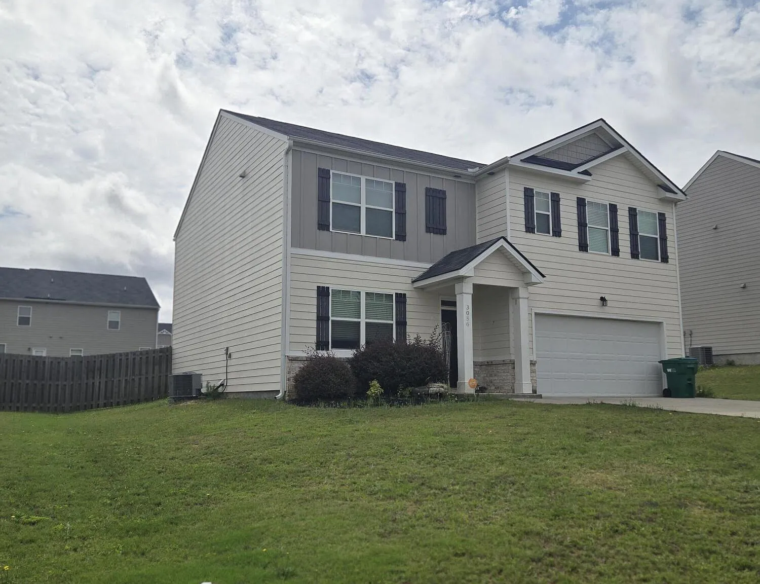 5 bed, 3.0 bath, 2553 sqft, $2,400 — Photo 2
