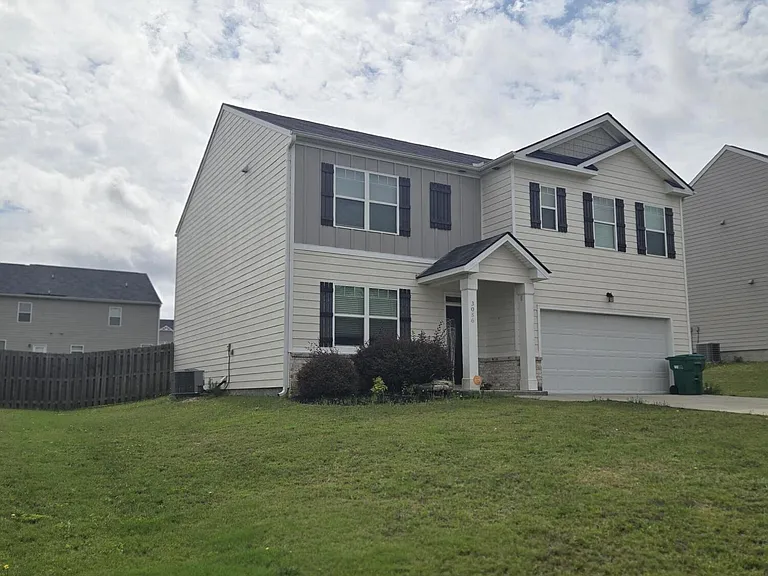 3056 Pepperhill Dr — Photo 2