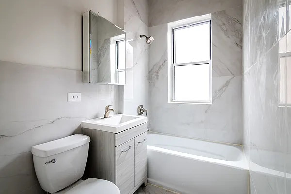 Rented by BLU Real Estate | media 6