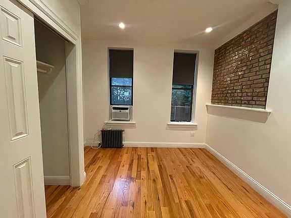 5th image of 319 E 78th St APT 2D
