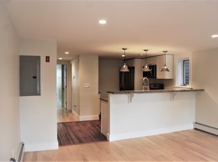 17 State St APT 1, Bristol, RI 02809