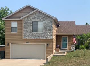 117 Brush Creek Pkwy, Saint Robert, MO 65584
