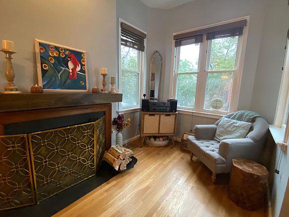 3rd image of 620 7th St NE #A