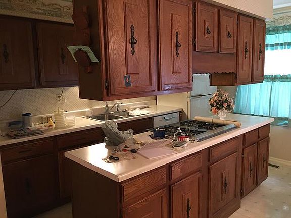 4th image of 4214 Douglas Dr