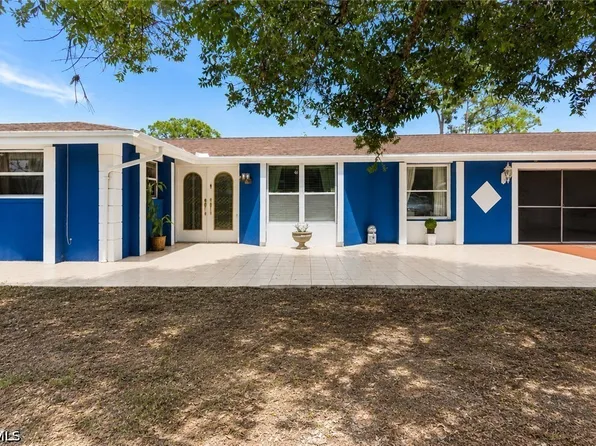 18 Illinois Rd, Lehigh Acres, FL 33936