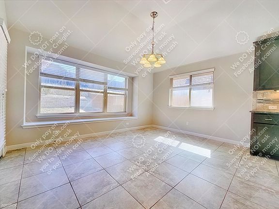 4th image of 144 Kirkhill St