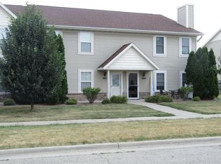 2855 Holiday Dr #8, Janesville, WI