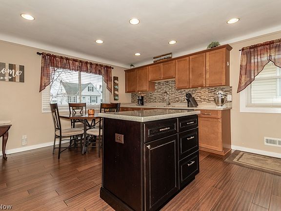 4th image of 8325 Kenton Ave