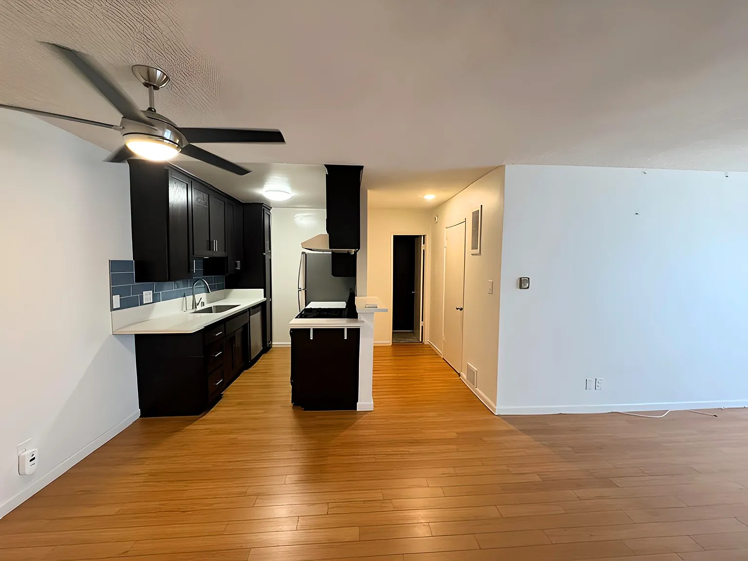 1630 Granville Ave — Photo 4