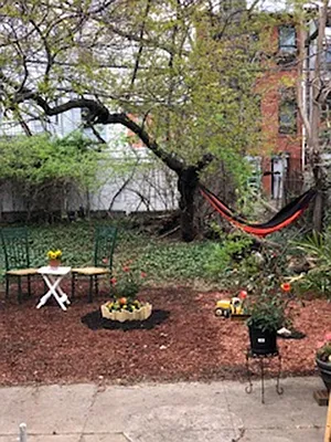 Rented by R New York | media 33