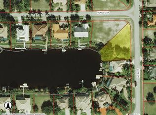 175 Cays Dr, Naples, FL 34114