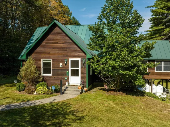 6 River Road, Newfane, VT 05345