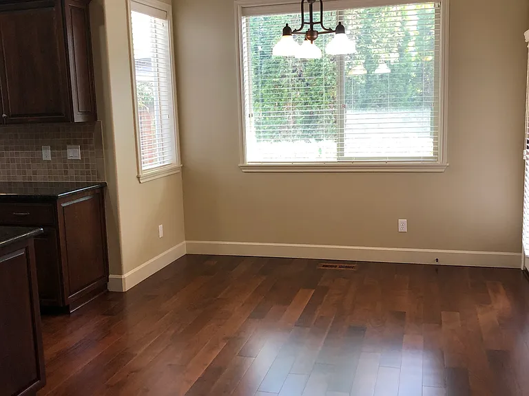 1074 Meek Way — Photo 13