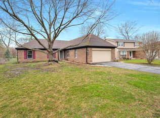 1132 W Whytecliff Rd, Palatine, IL 60067