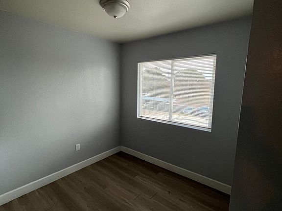 5th image of 2829 Wheelwright Dr #C