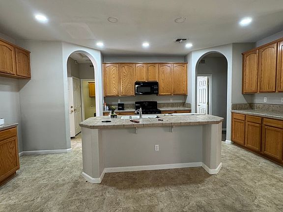 5th image of 11767 Arete Way