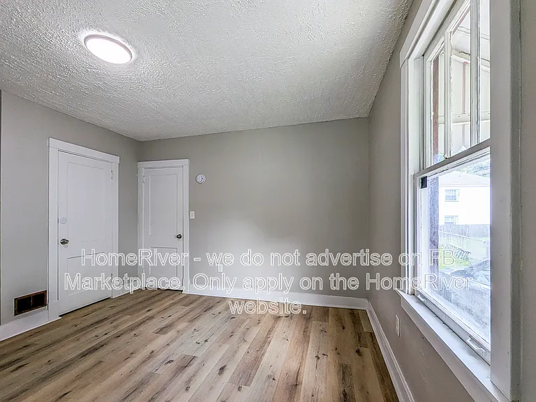 123 Brunswick Pl — Photo 15