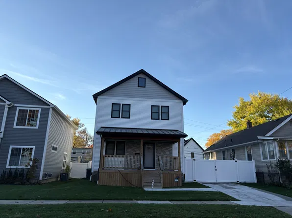 442 Ardmore Dr, Ferndale, MI 48220