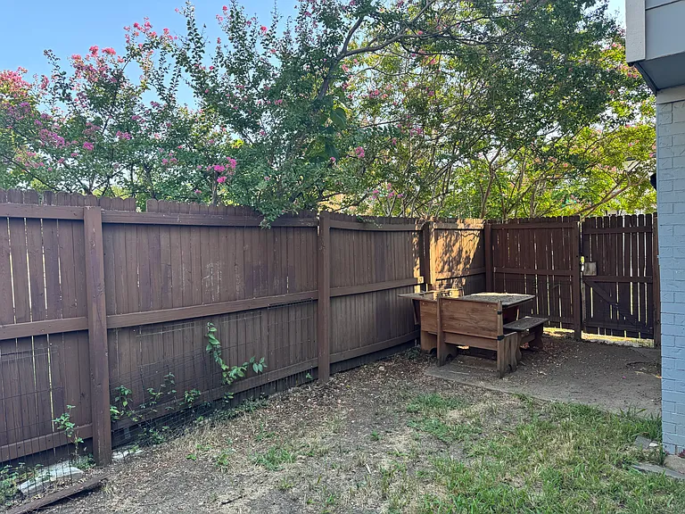 5326 Columbia Ave — Photo 11