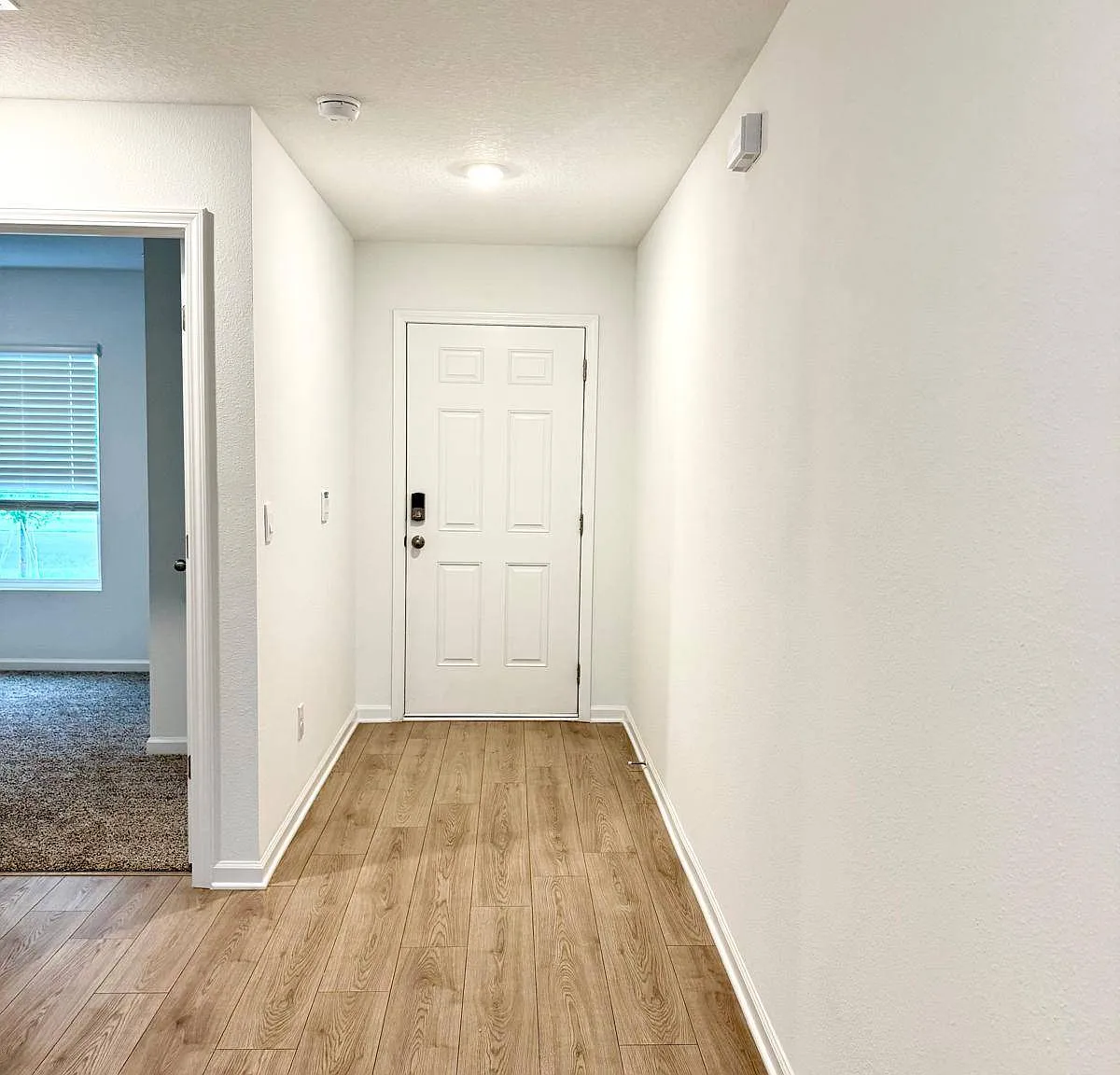 4 bed, 2.0 bath, 1489 sqft, $2,150 — Photo 2