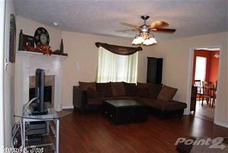 4th image of 2825 Makenzie Dr