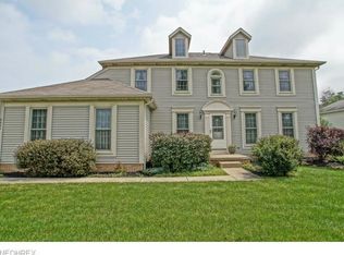 9925 Firestone Ln, Macedonia, OH 44056