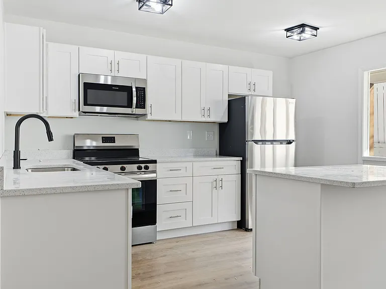 2065 E Ocean View Ave — Photo 8