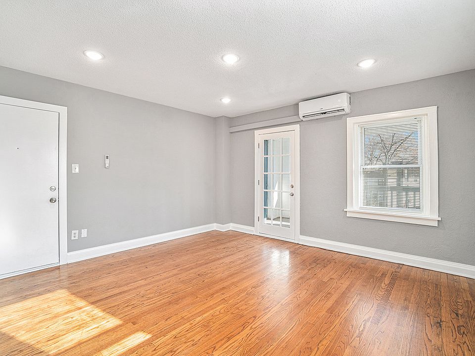 1st image of 2729 Campbell St #108