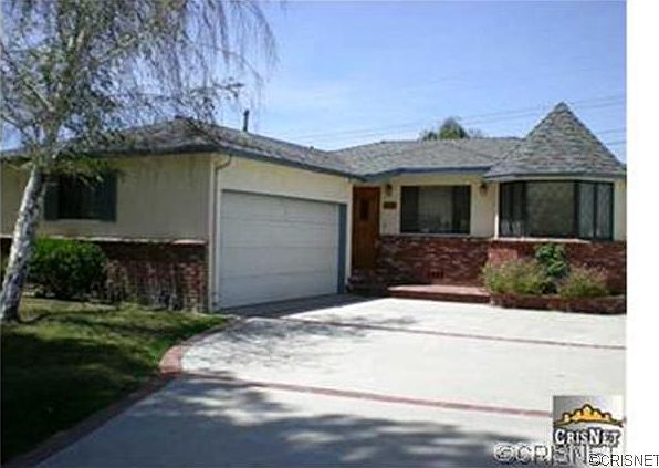 1st image of 2725 Mansfield Dr