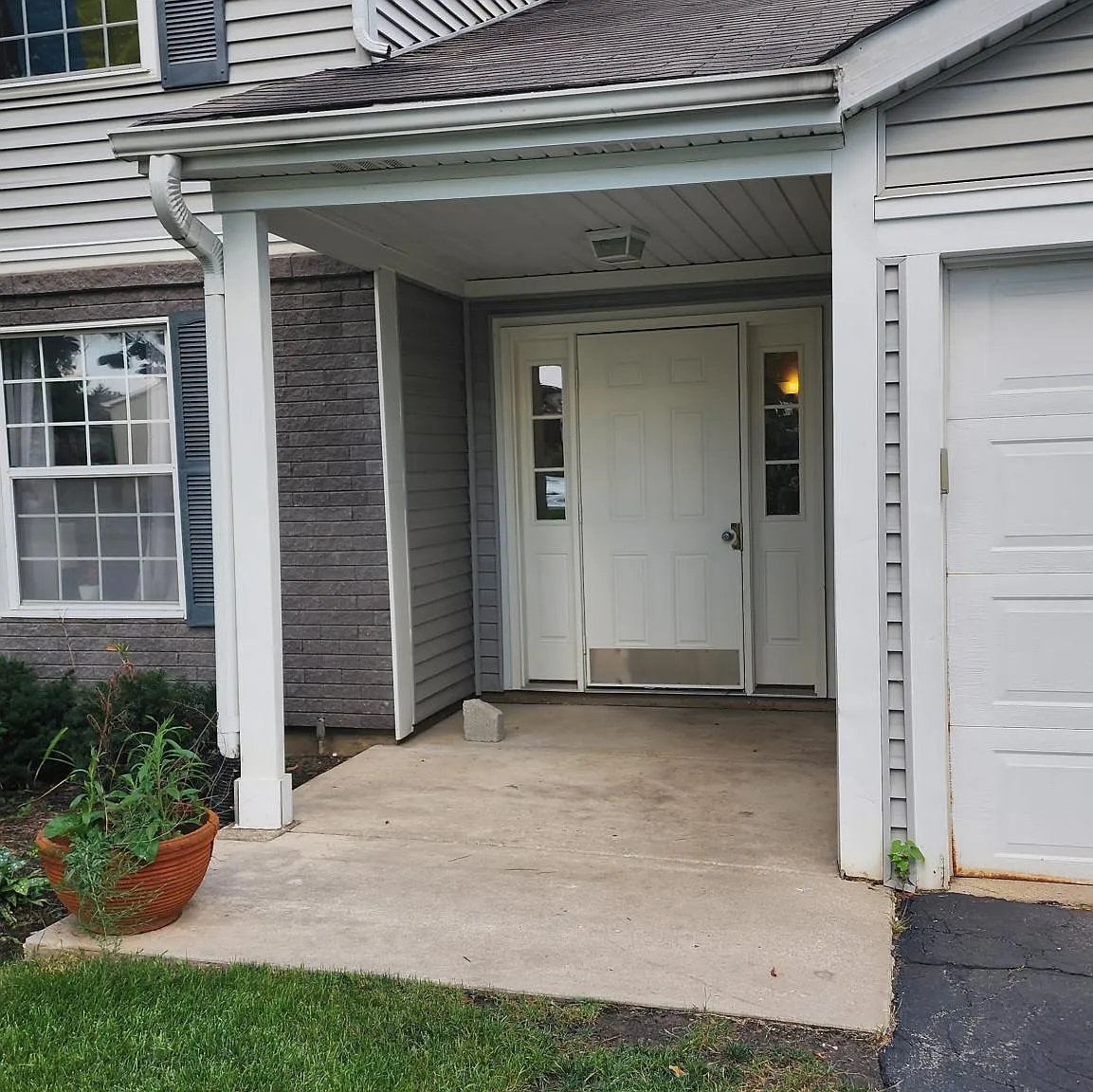620 Mallard Ct — Photo 1