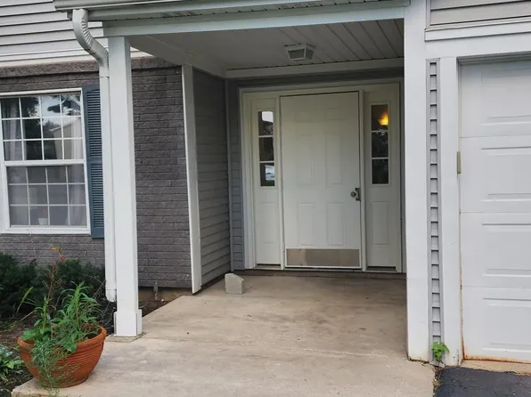 620 Mallard Ct APT D1, Bartlett, IL 60103