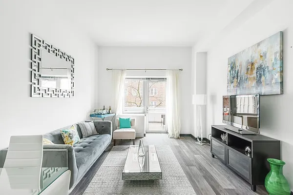 Rented by The Dermot Realty Management Company | media 14