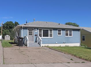 1709 N 14th St, Bismarck, ND 58501