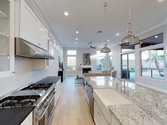 4th image of 11848 N 53rd St