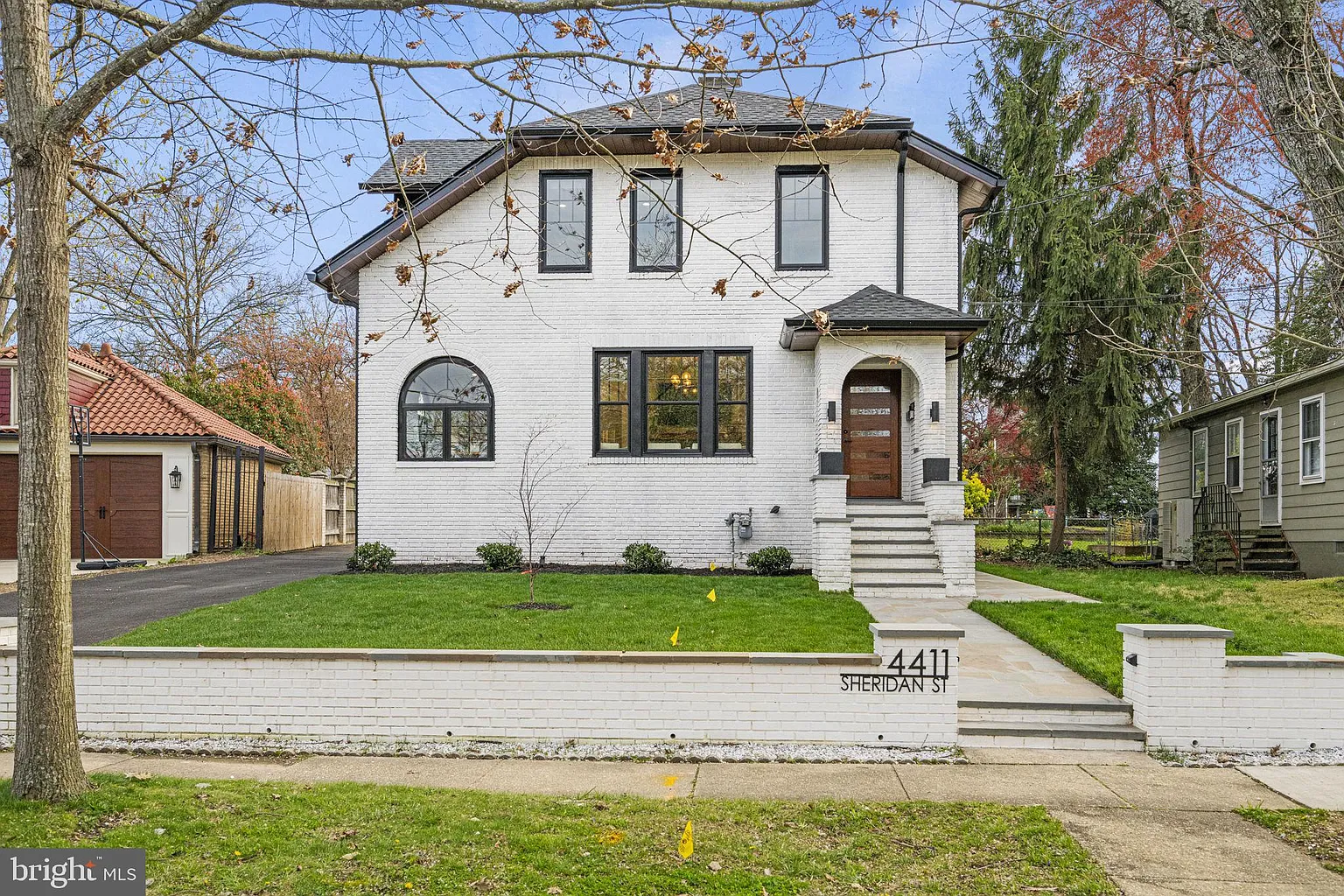 4411 Sheridan St photo 1