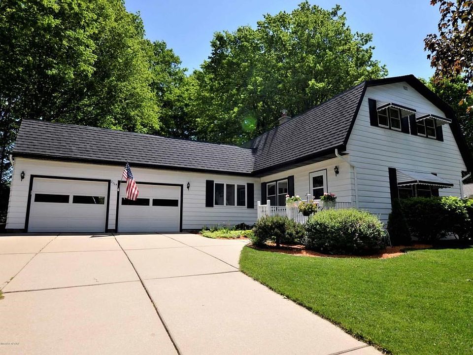 2704 DELLRIDGE * HOLT