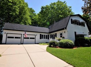 2704 Dellridge Dr, Holt, MI 48842