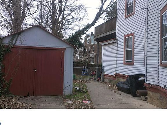 4th image of 440 E Cheltenham Ave