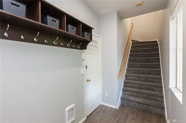 2152 Newport Way NW — Photo 22