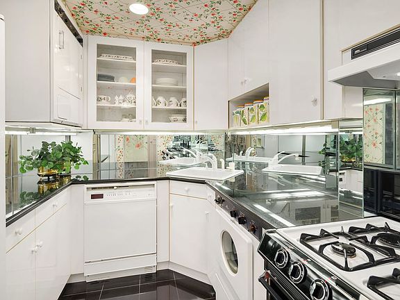 5th image of 750 Park Ave APT 4B