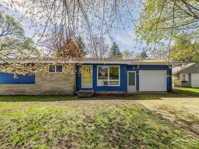 301 W 4th St, Gladwin, MI, 48624