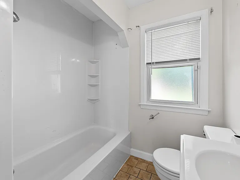 3725 Coolidge Hwy — Photo 12