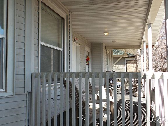 2nd image of 913 2nd Ave N #C