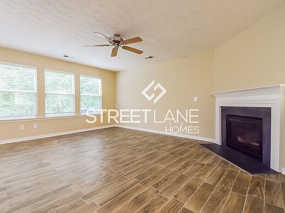 4th image of 335 Fairmont Way