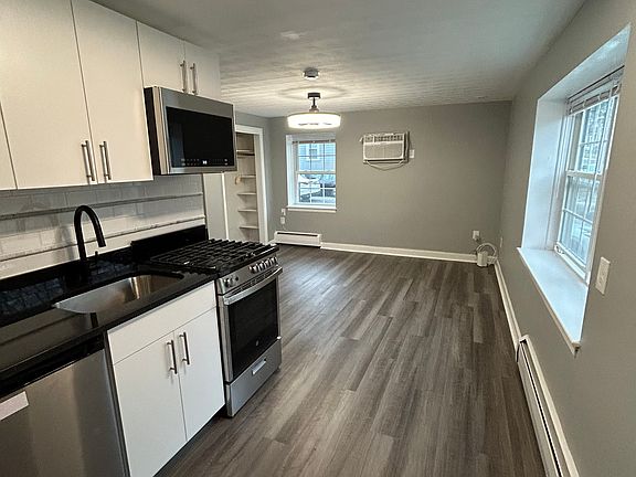 2nd image of 1080 Massachusetts Ave APT 3
