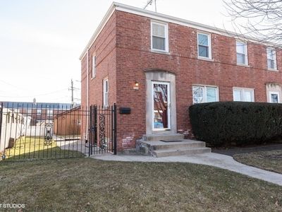 7209 W Rascher Ave, Chicago, IL, 60656