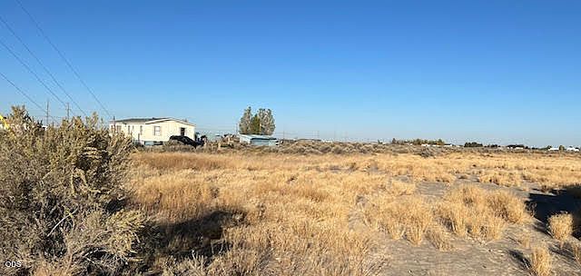 2nd image of 3800 Twilight Rd