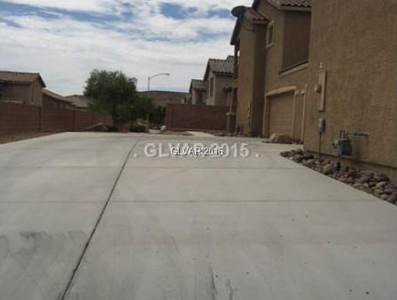 4th image of 9753 Spinnaker Creek Ave