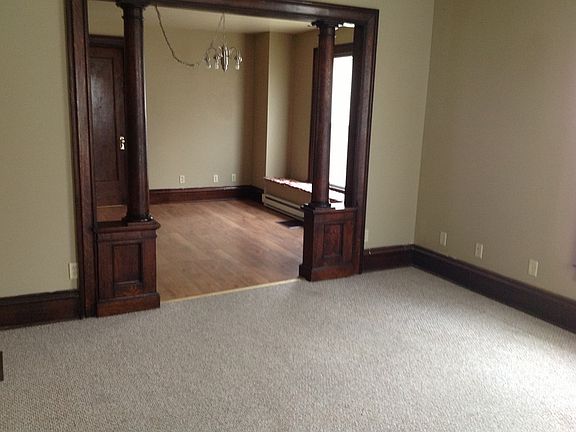 4th image of 16 Shaver St #1
